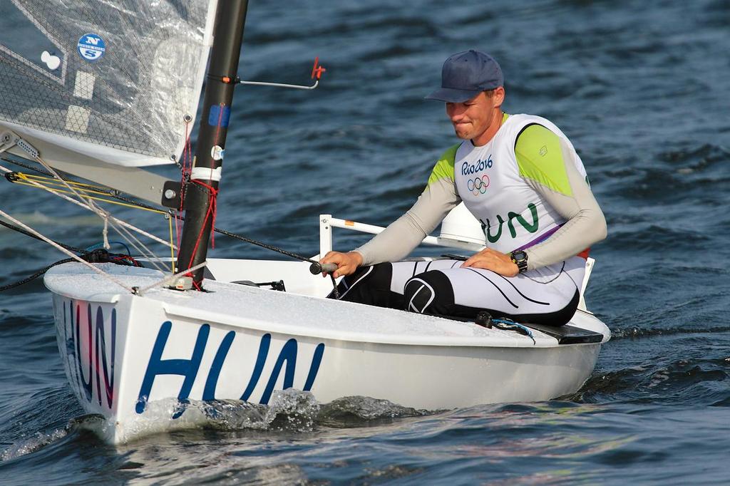 Zsombor Berecz (HUN) returns to the marina after the first day’s racing in the Finn class © Richard Gladwell www.photosport.co.nz